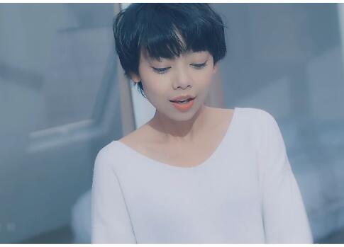 薛明媛 – 非酋 MV